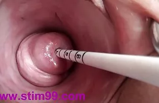 порно секс Азиатская падчерица дает ее кудрявый папа footjob